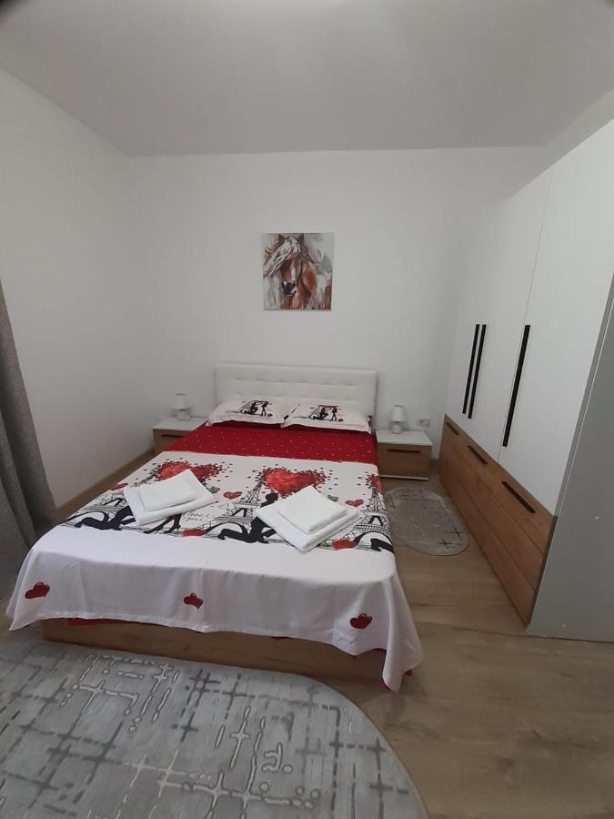 Apartament Ultra Central Marly Gura Humorului Exterior photo